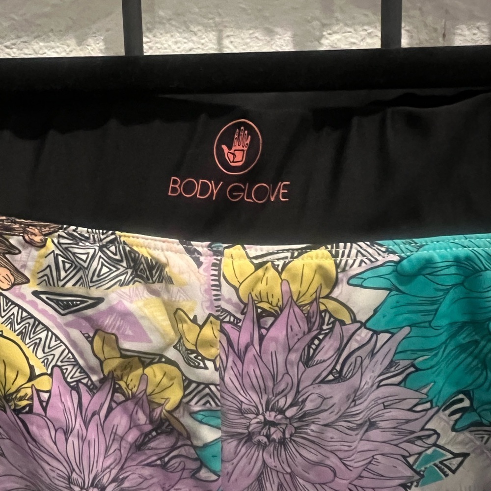 Body Glove ladies XL shorts - Picture 2 of 5